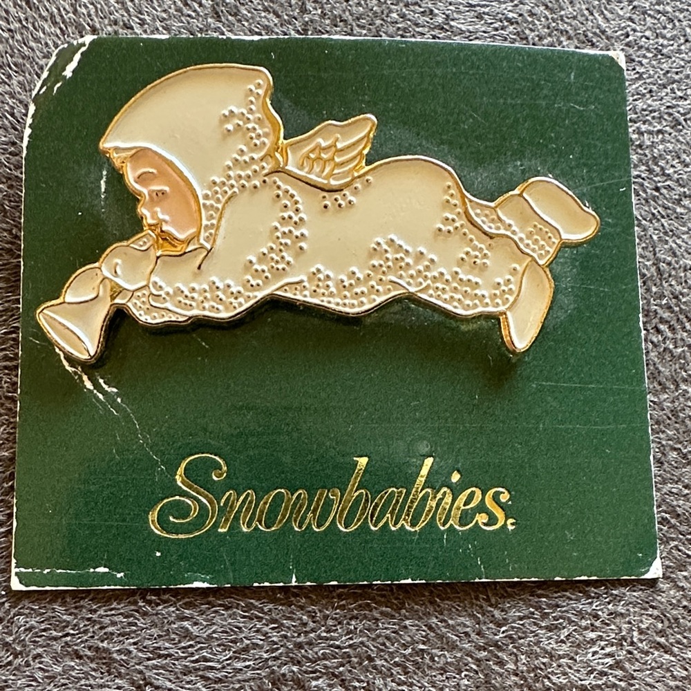 Snowbabies Angel Pin vintage 1993